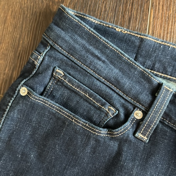 NWOT Levi's Dark Blue Classic Bootcut Jeans - Size 18. - Picture 3 of 6